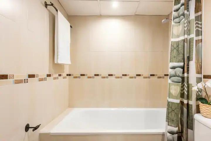 Lunaroom Center & Quiet Guesthouse Malaga Ngoại thất bức ảnh